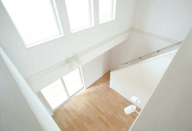 吹き抜けの家は後悔だらけ!? 吹き抜けで失敗しない建て方とは