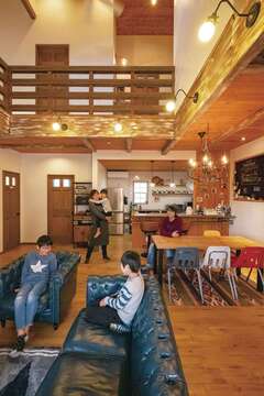 主婦ラク動線もバッチリの山小屋風アメリカンハウス