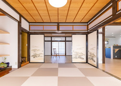 両親の思いを受け継ぐ和風住宅が、シンプル和モダン空間に変身