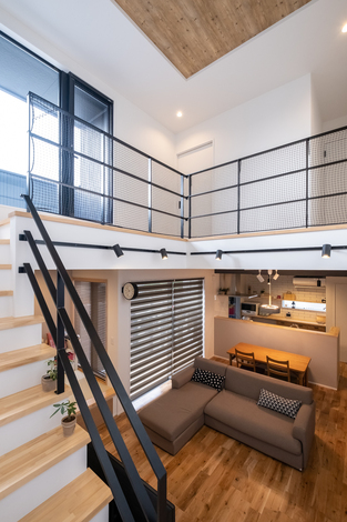 ２Fは手前が子ども部屋、奥が寝室になっている