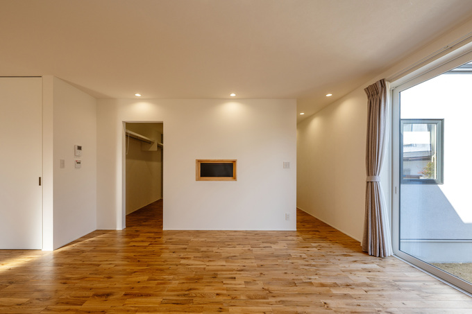 LDKへの動線も複数用意し、利便性を向上