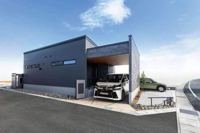 4人家族がゆったり暮らせる 車寄せ付きの規格型平屋