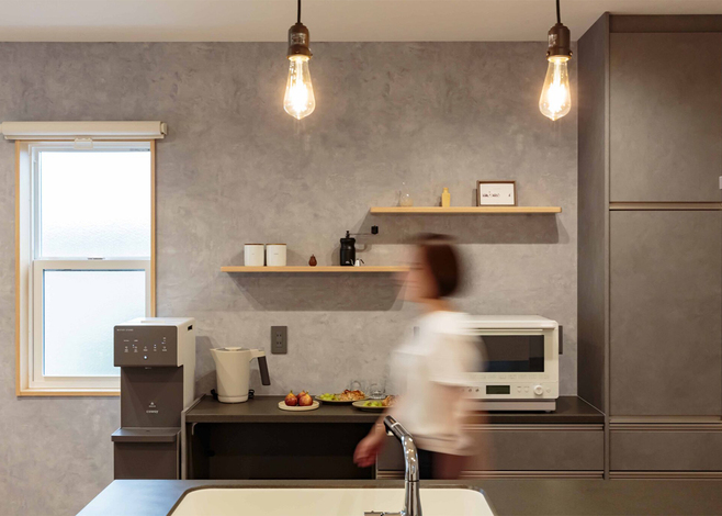 カップボードまでグレーで統一