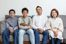 自然の光や風、庭の緑と触れ合いながら過ごすのがKさん一家の理想の暮らし。プロとしてのセンスやアイデアを存分に活かそうと、満を辞して家づくりに取り組んだ。