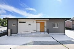 1000万円台で高性能・完全バリアフリーの快適すぎる平屋 [FLAT HOUSE] 