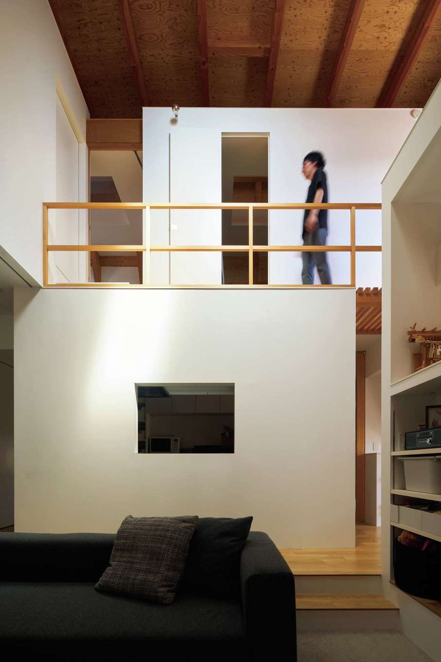 MABUCHI【デザイン住宅、間取り、建築家】白い箱を積み重ねたような空間構成が特徴。つながりを持たせながら、程よいおこもり感もある