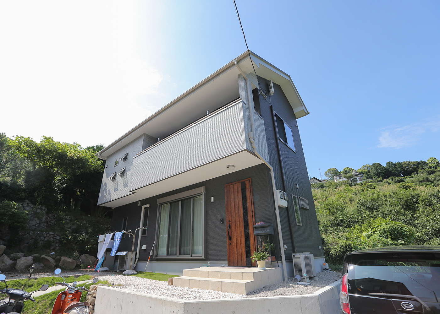 アイダ設計　山梨【デザイン住宅、省エネ、間取り】ヴィンテージ風の外観デザインにこだわった、太陽光＋オール電化対応の家