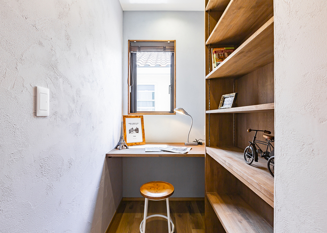 全館空調のおかげで書斎も常に暖かい