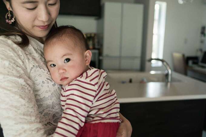 アイワホームサービス｜ガレージのある3階建てで、住宅密集地でも光と風を感じる家での子育てを希望していた