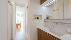 洗面台にはTOTOのきれい除菌水を採用