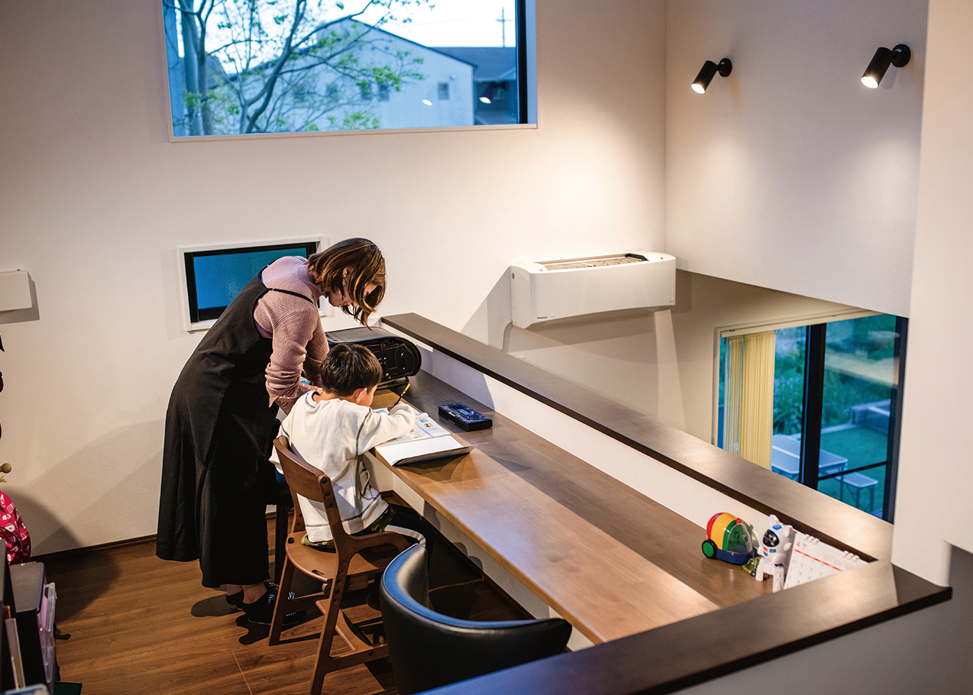 アイフルホーム焼津店 （三住建設）【デザイン住宅、子育て、スキップフロア】回遊できる便利なアイランドキッチン