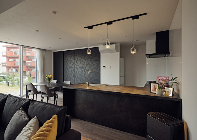 キッチンには「GRAFTKT」の製品を採用