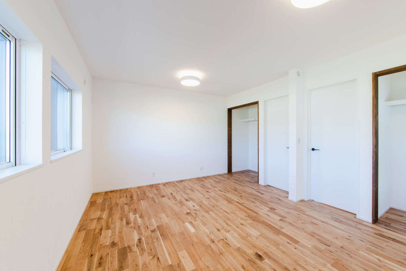 Select工房【デザイン住宅、間取り、平屋】玄関ホールからはすぐに子ども部屋へと入れる