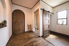 絵本から抜け出してきたようなかわいい玄関