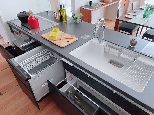 パナソニック製のキッチン、食洗機も完備