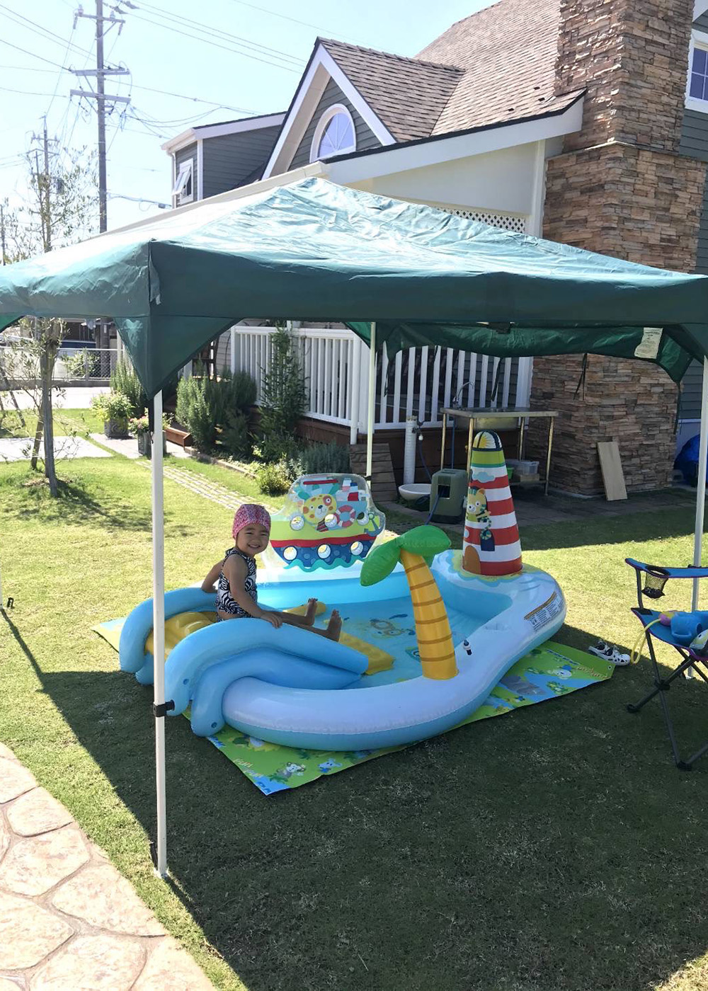 リンゾー【輸入住宅、ガレージ、デザイン住宅】プールやBBQを楽しめる広い庭