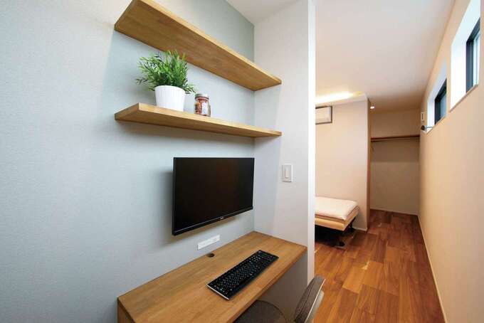ワークスペースもあるお母さまの部屋は10畳