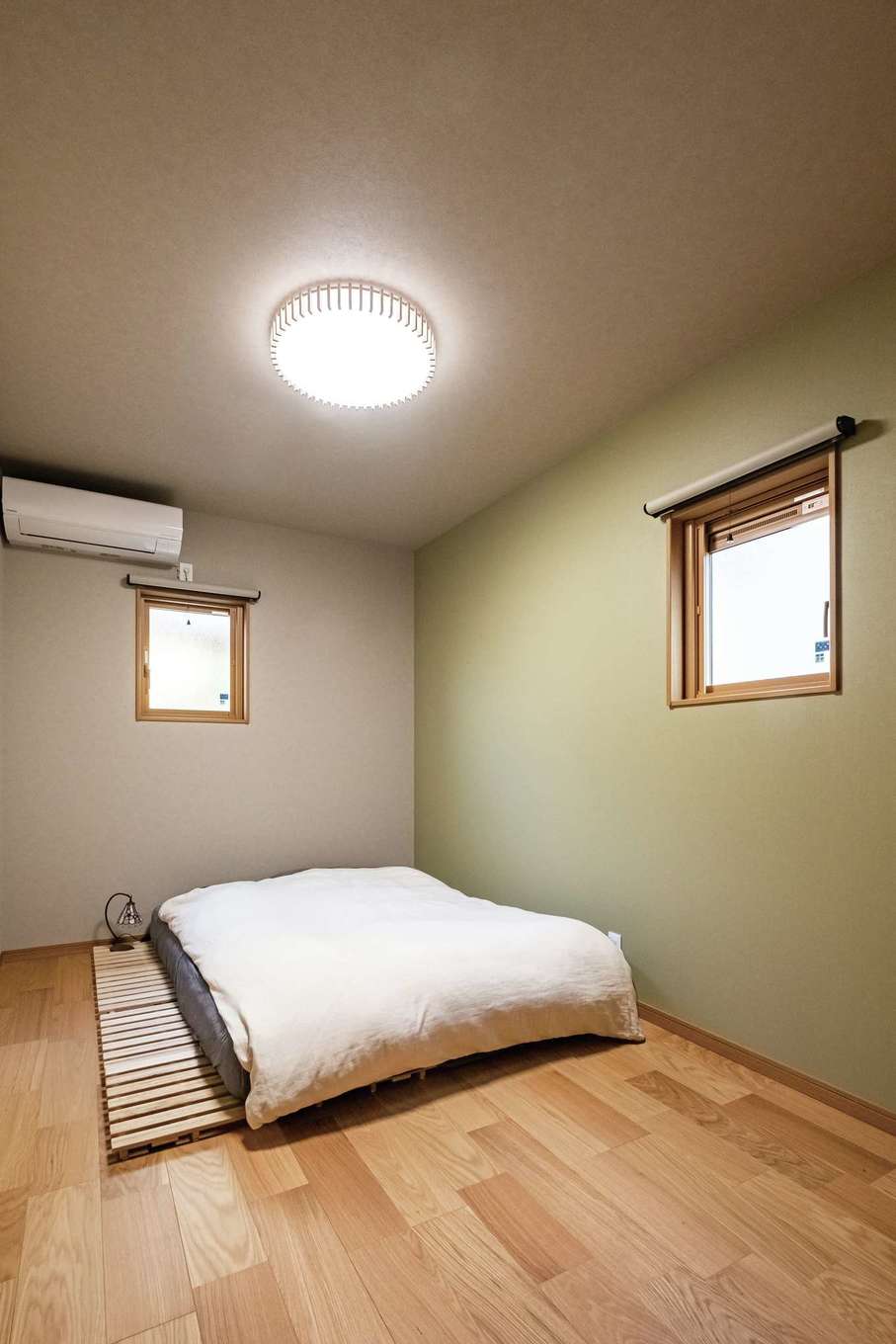 ぽっくハウス【リプルス】【省エネ、間取り、平屋】主寝室は6畳で、その分、隣のウォークスルークローゼットを広くとった