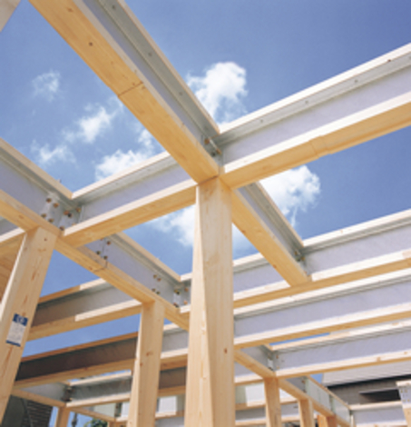 木の温もりに鉄の強さをプラス。地震に強い「テクノストラクチャー」