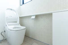 清潔感と高級感のある内装となっている。