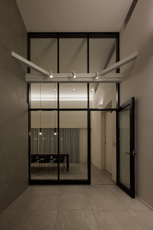 ダイニングキッチンに隣接するプレイルーム