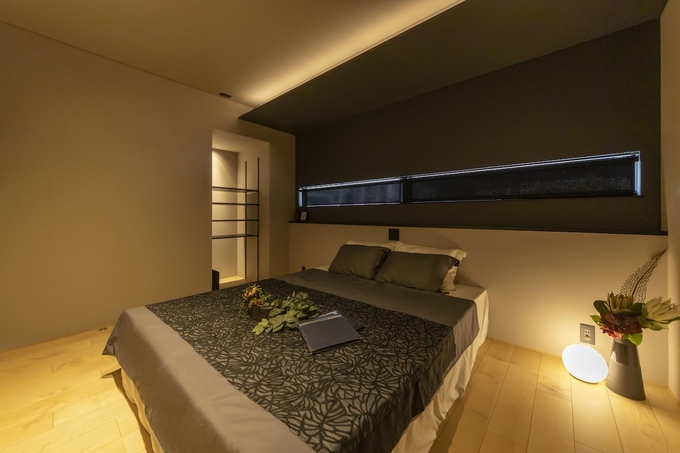 近代的な簡約の壁画スタイルの応接間装飾抽象寝室の部屋の壁面のベッド掛け北欧の壁画 近代的な簡約の壁画スタイルの応接間装飾抽象寝室の部屋の壁面