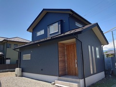 代表　田辺雄紀、一級建築士　矢崎秀和