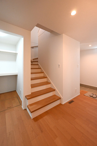 玄関ホールの手洗いスペース