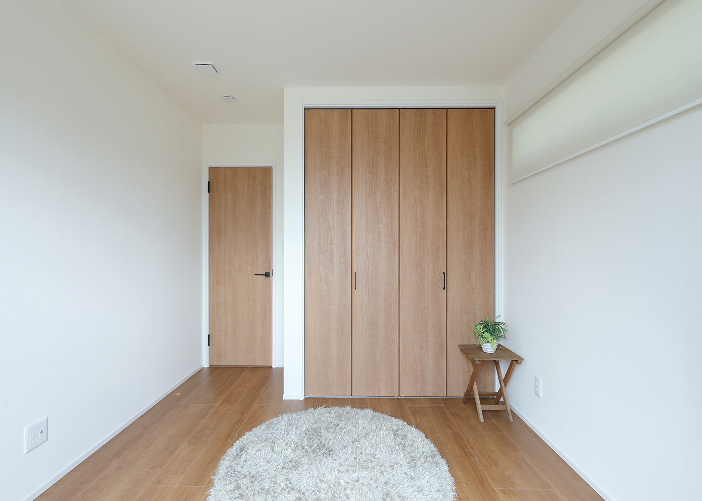 丸昇彦坂建設【子育て、収納力、間取り】各部屋に収納を設けて、収納力のある家にしました。将来ものが増えてもスッキリを保つことができる