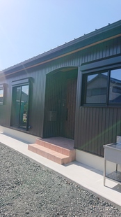 平屋建て　シンプルなデザイン　耐震等級３　制震ダンパー　高気密高断熱