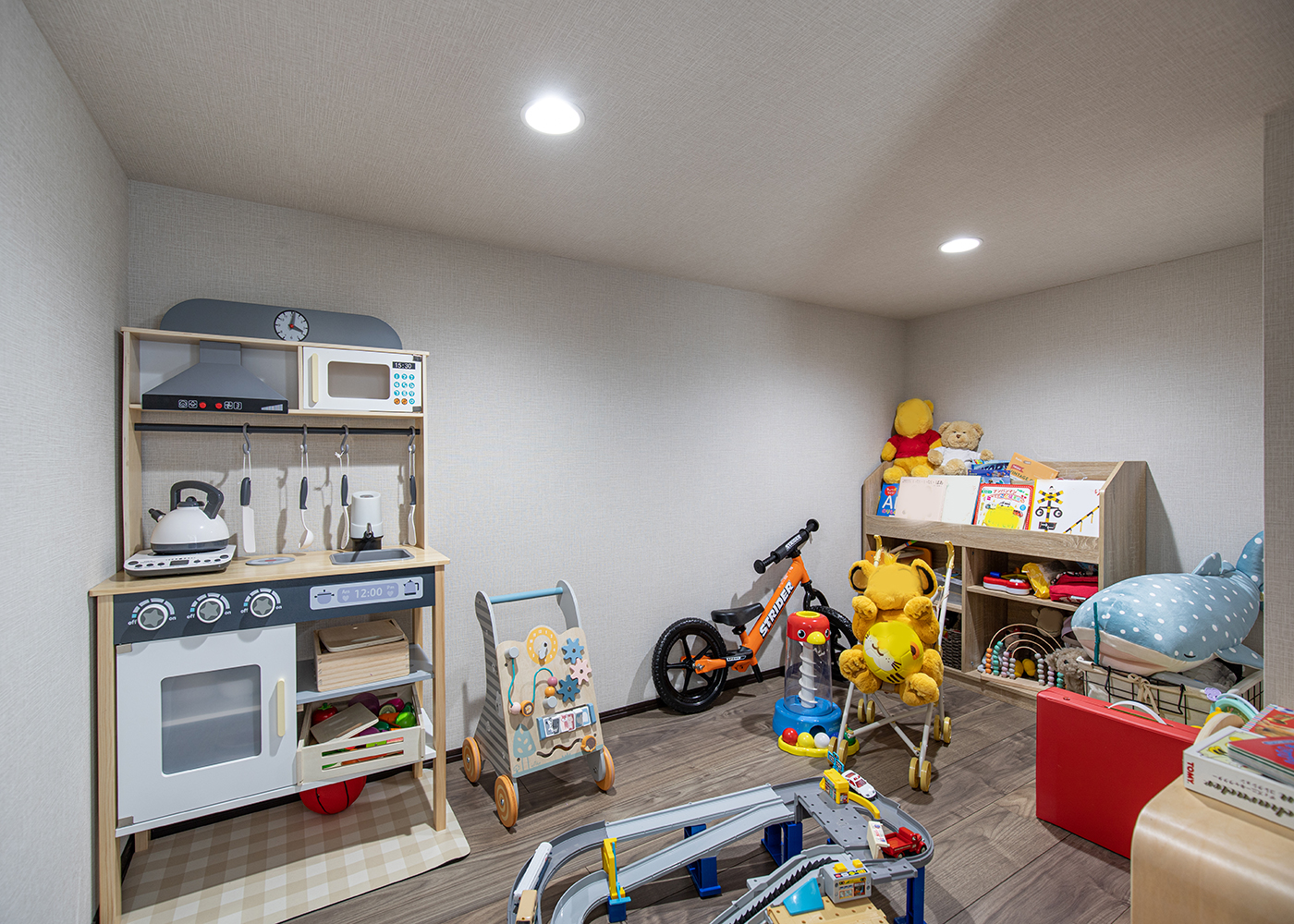 日本住建【デザイン住宅、収納力、間取り】リビング内の大型収納は子どものおもちゃ箱