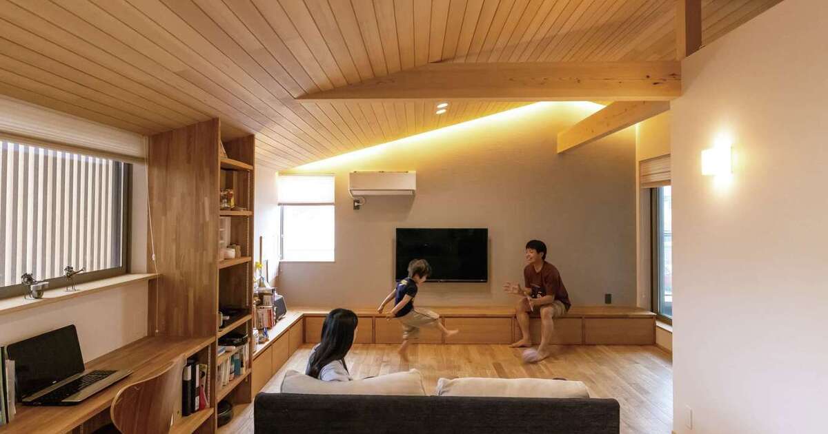 LDKを2階に上げたら快適に 木に包まれる町屋風の家｜神谷綜合建設