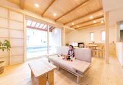 自然素材の省エネ住宅