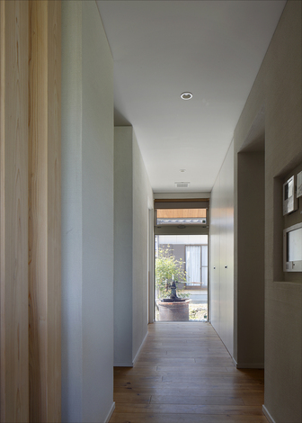 リビングが中心にある間取りで、自然と家族が集まり団らんの時間を楽しめる