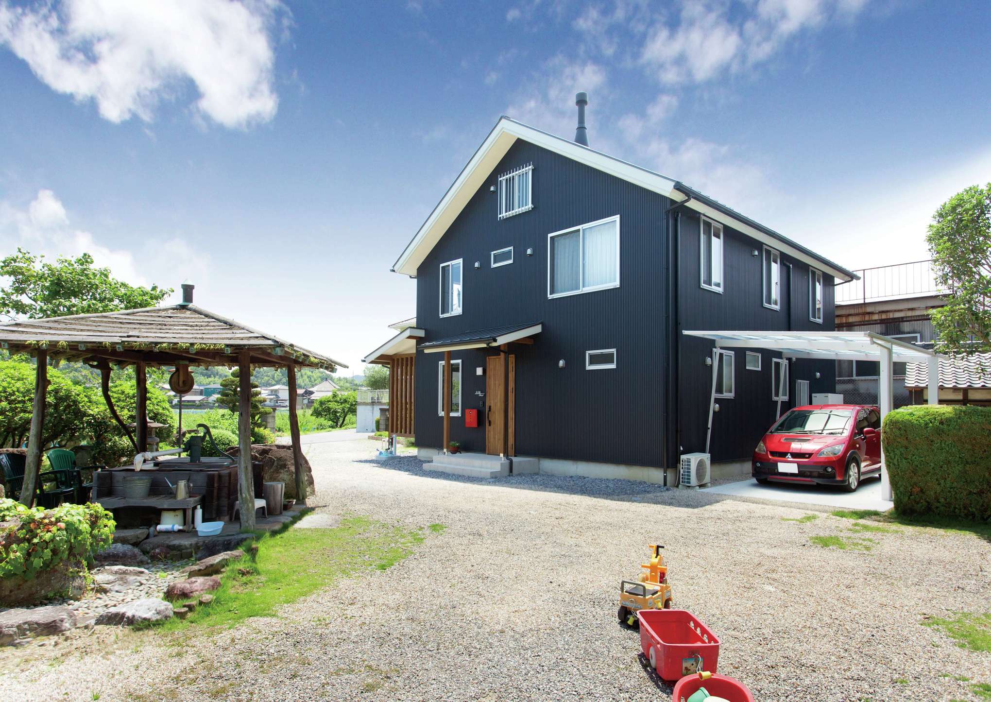 サイエンスホーム【デザイン住宅、自然素材、間取り】飽きのこないシンプルモダンな外観デザインは、外から帰ってくるたびにホッとする