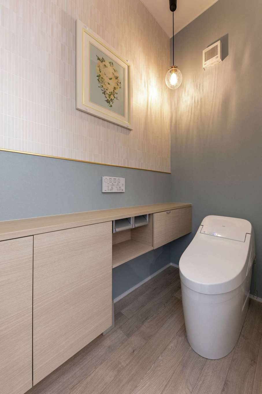 静鉄ホームズ【デザイン住宅、省エネ、間取り】トイレも上品な仕上がり。収納も十分