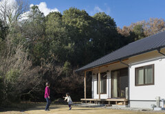 自然が包み込む　月明かりで晩酌ができる和風住宅　