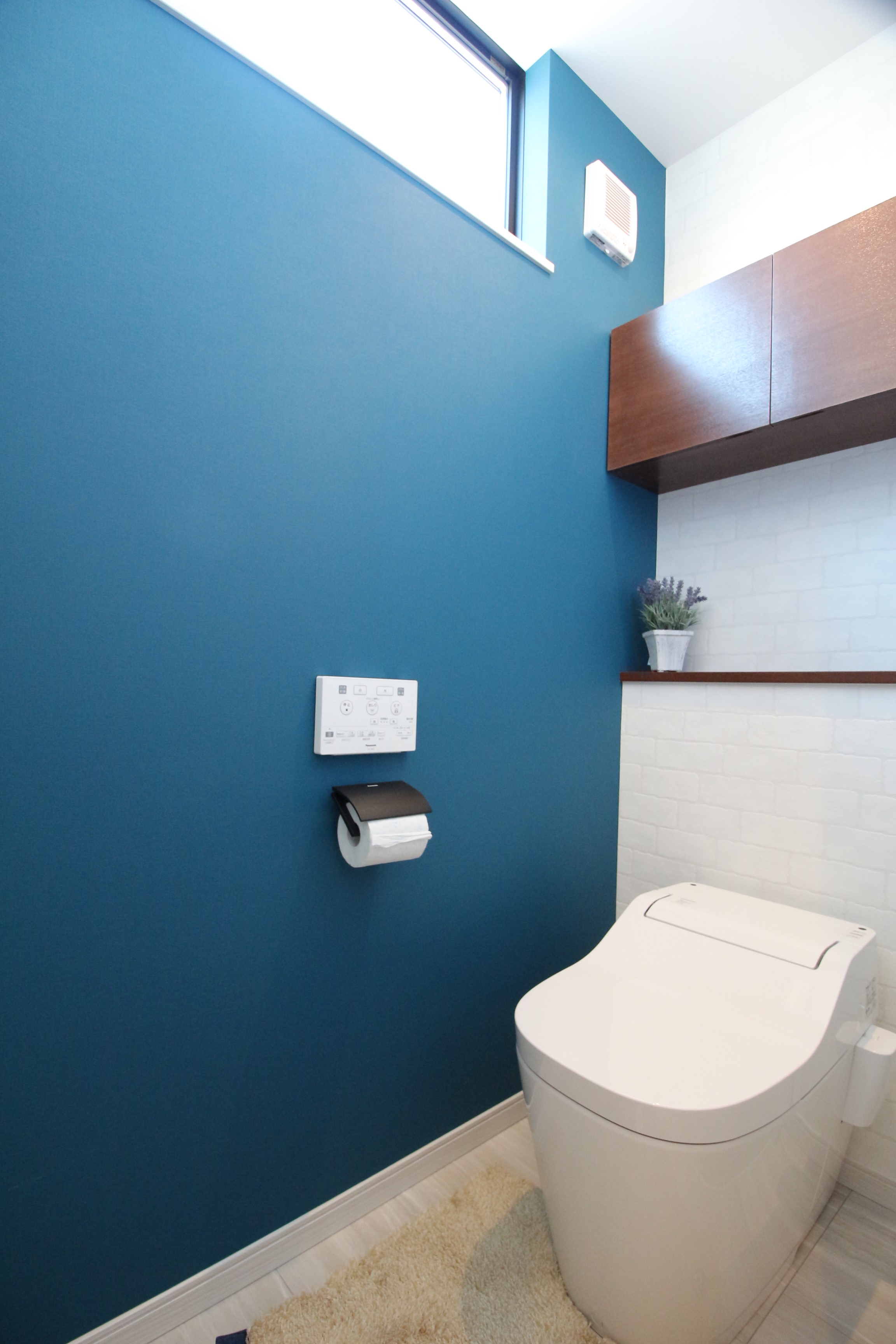 小野田産業～designers house project～【デザイン住宅、収納力、自然素材】自宅のトイレをお店のような雰囲気に