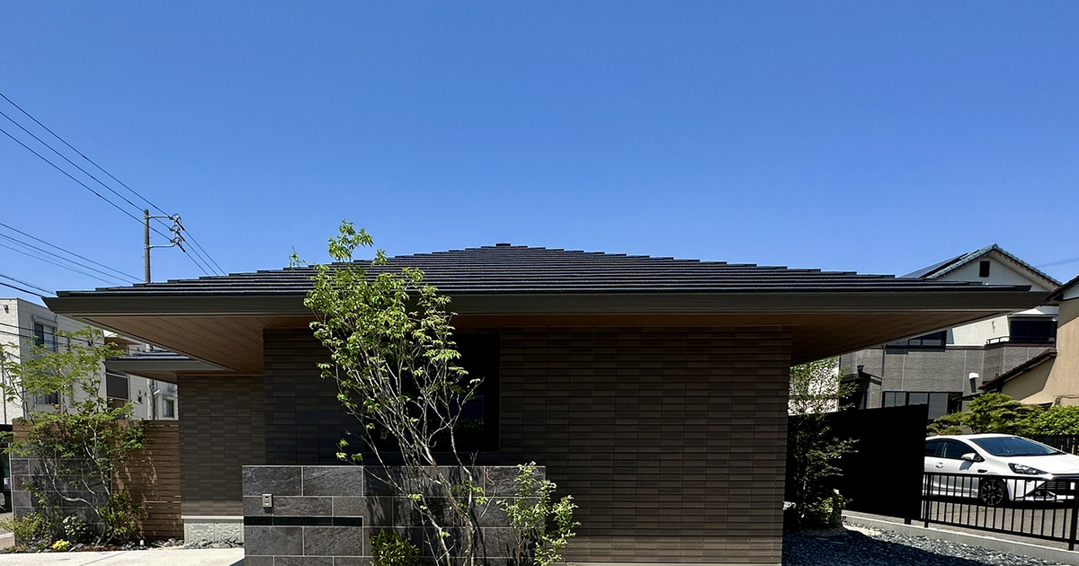 リビングから庭までを一つの空間に仕立てた、美しい平屋の家｜積水