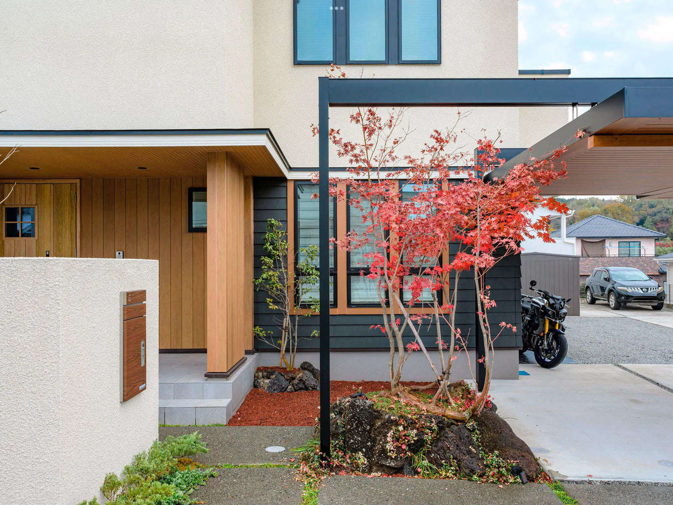 三井ホーム　静岡支店・静岡東支店【デザイン住宅、趣味、間取り】紅葉のシンボルツリー