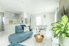 家族や友人を招くのが好きなTさん夫妻。畳コーナーを含め、多様な居場所を用意