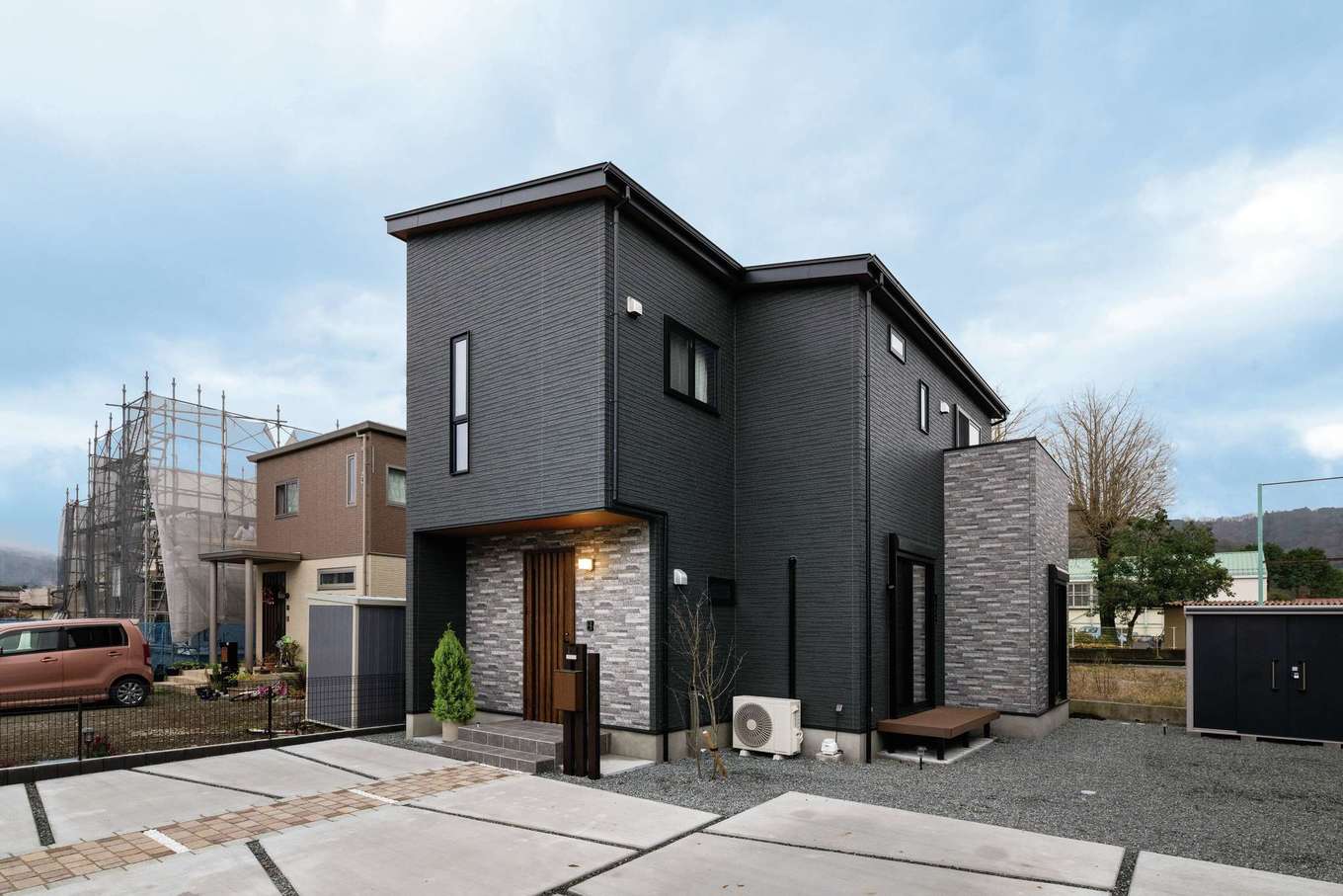 irohaco （アヴァンス）【デザイン住宅、省エネ、間取り】BOXを3つ重ねたような独創的な外観デザイン