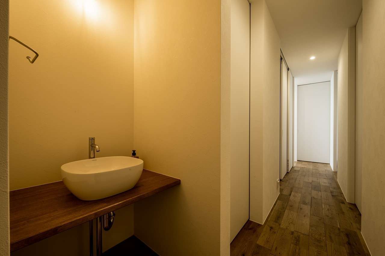 アーキテックス【デザイン住宅、省エネ、平屋】玄関から近い手洗いコーナー