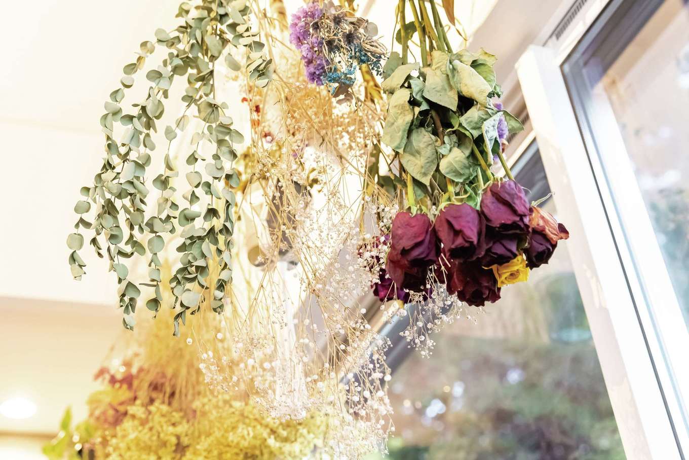 住宅工房 アリアンス【デザイン住宅、省エネ、間取り】毎年の結婚記念日にご主人が奥さまに贈るバラはドライに