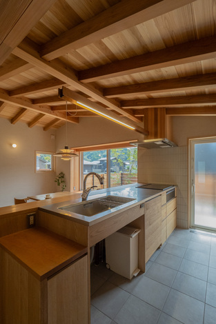 自社設計＆施工の造作家具と暮らすイメージを体感して頂けます！