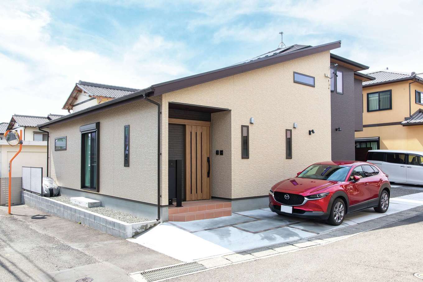 平屋専門店 カナウハウス【1000万円台、子育て、平屋】太陽光で汚れを分解する外壁を採用。メンテナンス費を削減