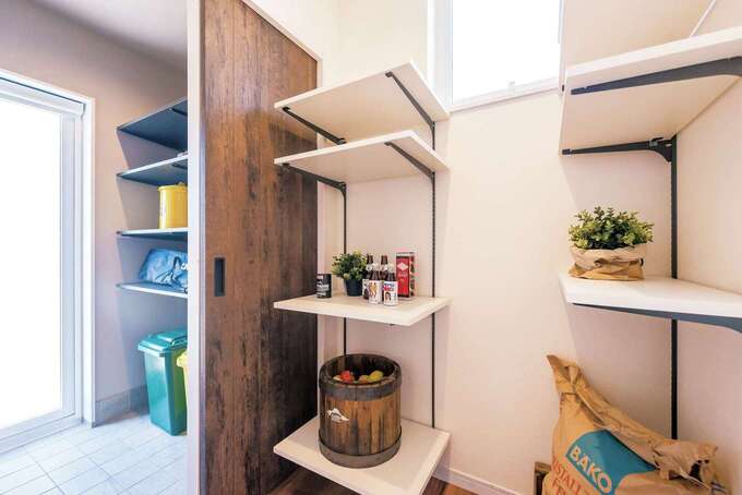 住起産業（アキュラホーム三島中店）