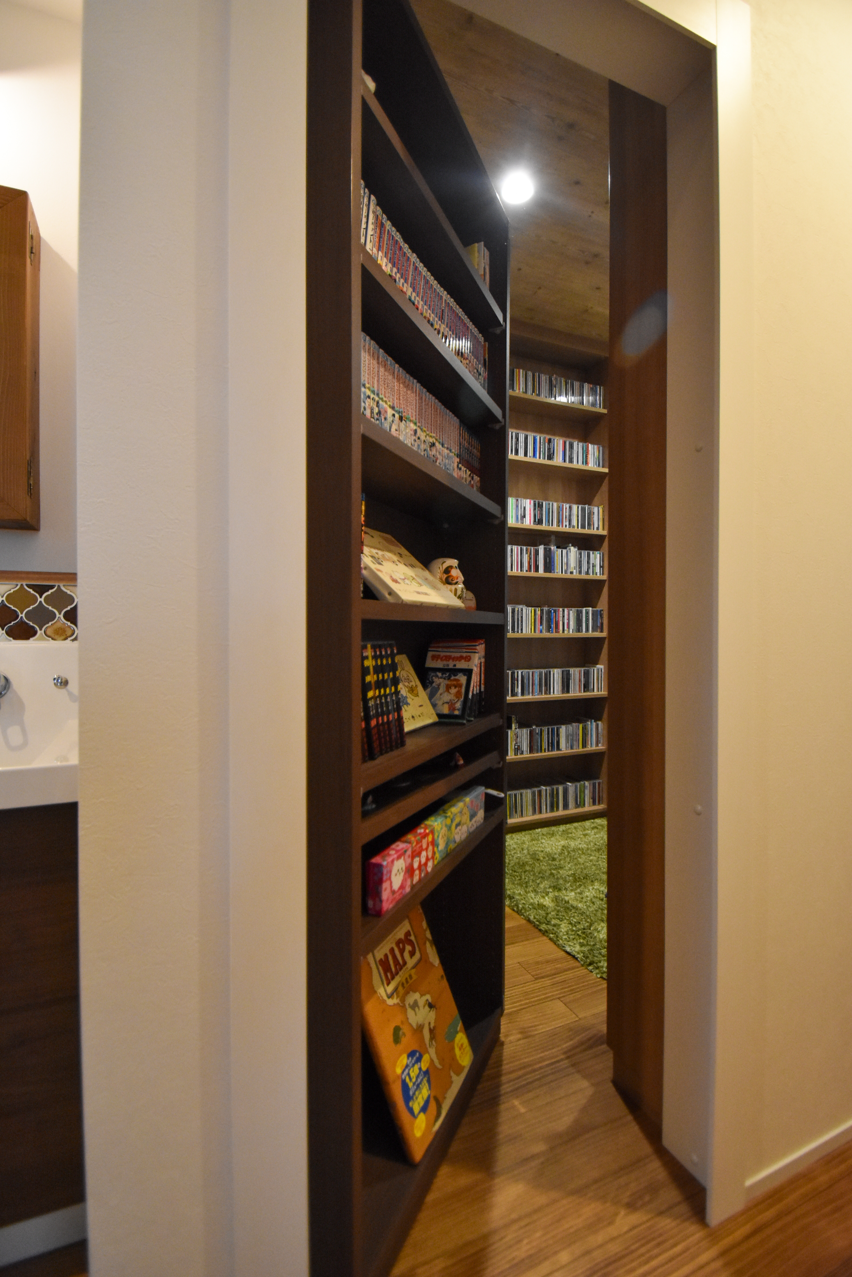 カクニシビルダー｜隠し扉の向こうは趣味の秘密部屋。遊び心あふれるこだわりの空間。