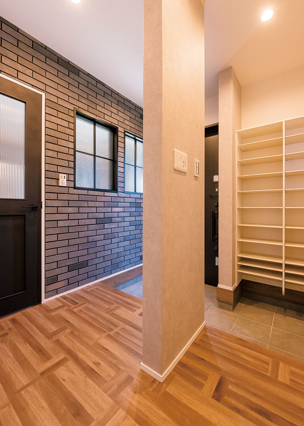 三和建設【省エネ、間取り、スキップフロア】玄関