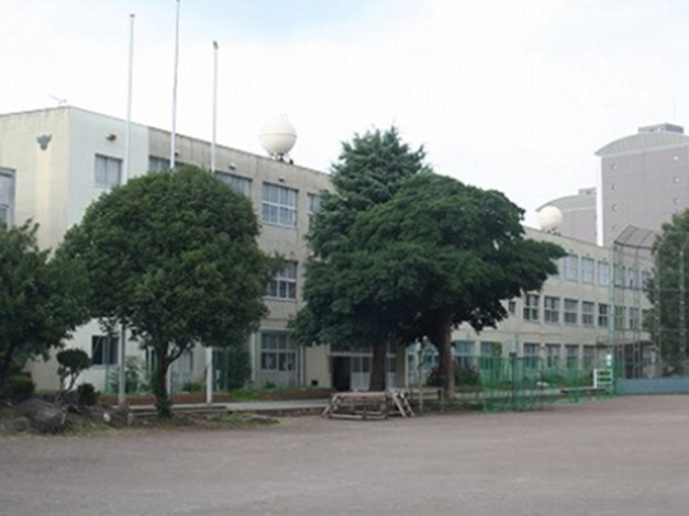 住起産業（アキュラホーム三島中店）【三島市サンステージ大宮町②号地】三島北中学校　徒歩約8分